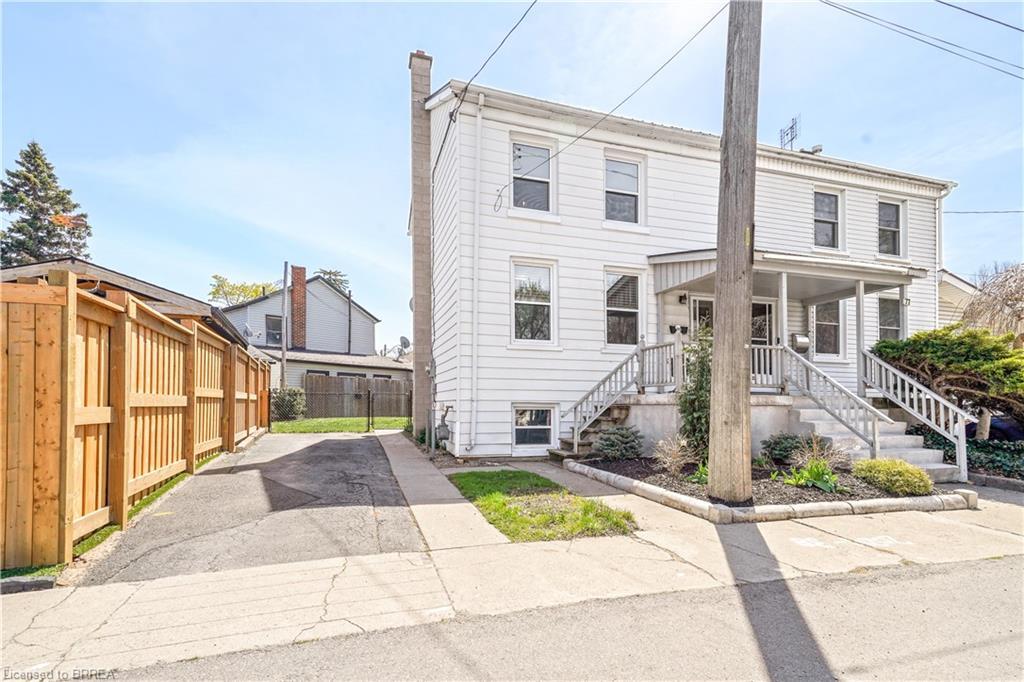 79 Palace Street, Brantford, ON - Outdoor