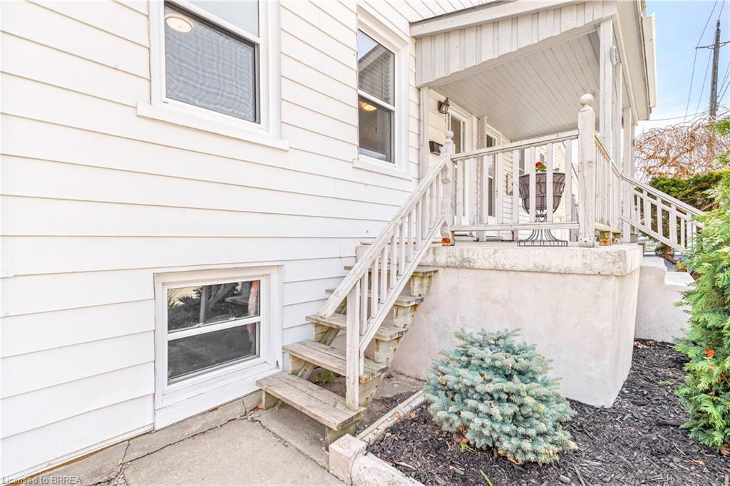 79 Palace Street, Brantford, ON - Outdoor With Exterior