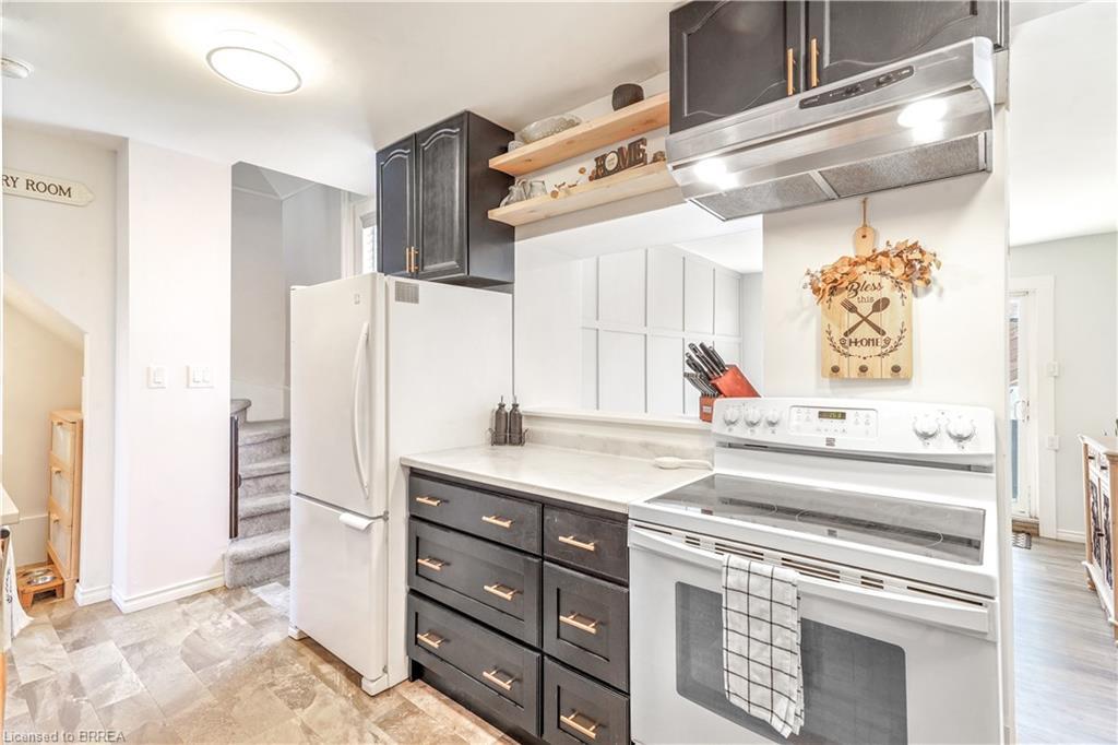 79 Palace Street, Brantford, ON - Indoor Photo Showing Kitchen