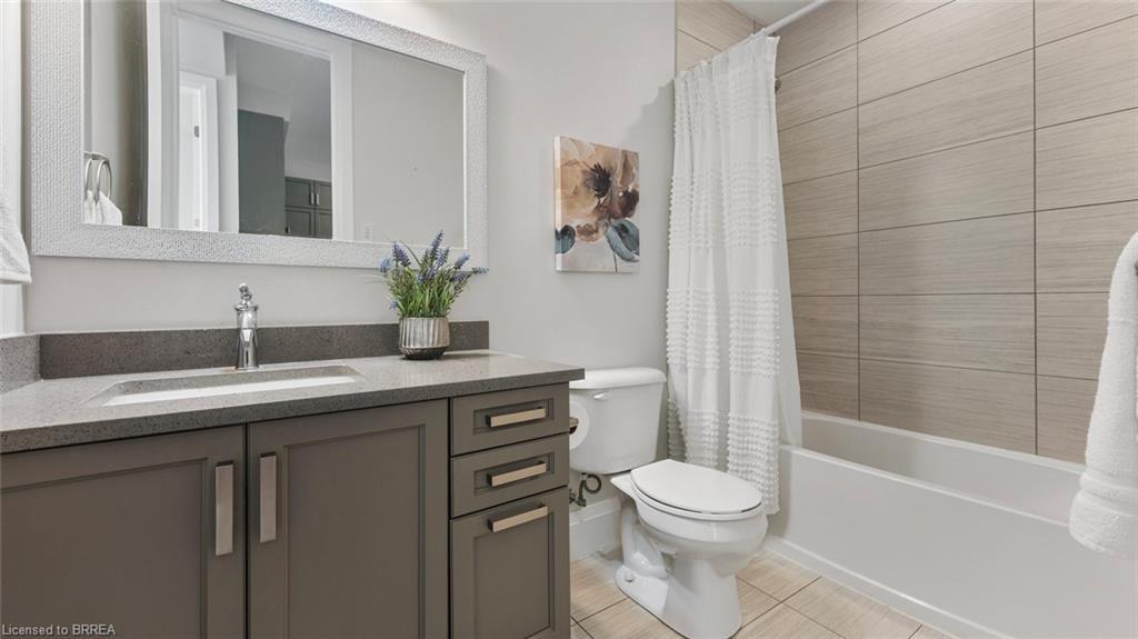 103A-85 Morrell Street, Brantford, ON - Indoor Photo Showing Bathroom