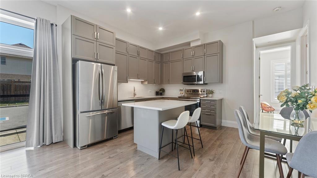 103A-85 Morrell Street, Brantford, ON - Indoor