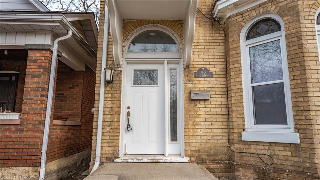 Upper-48 Sheridan Street, Brantford, ON - Outdoor