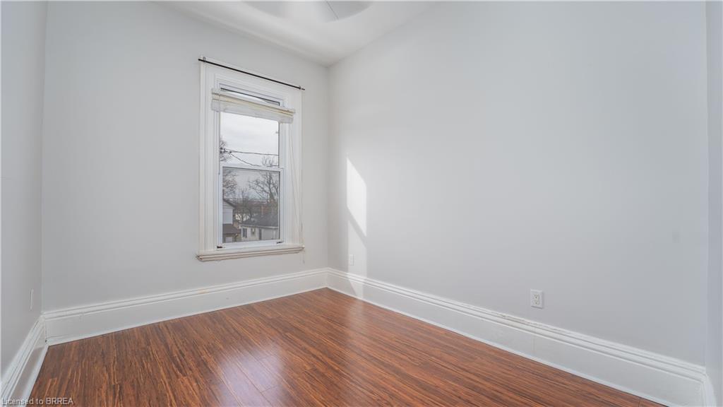 Upper-48 Sheridan Street, Brantford, ON - Indoor Photo Showing Other Room