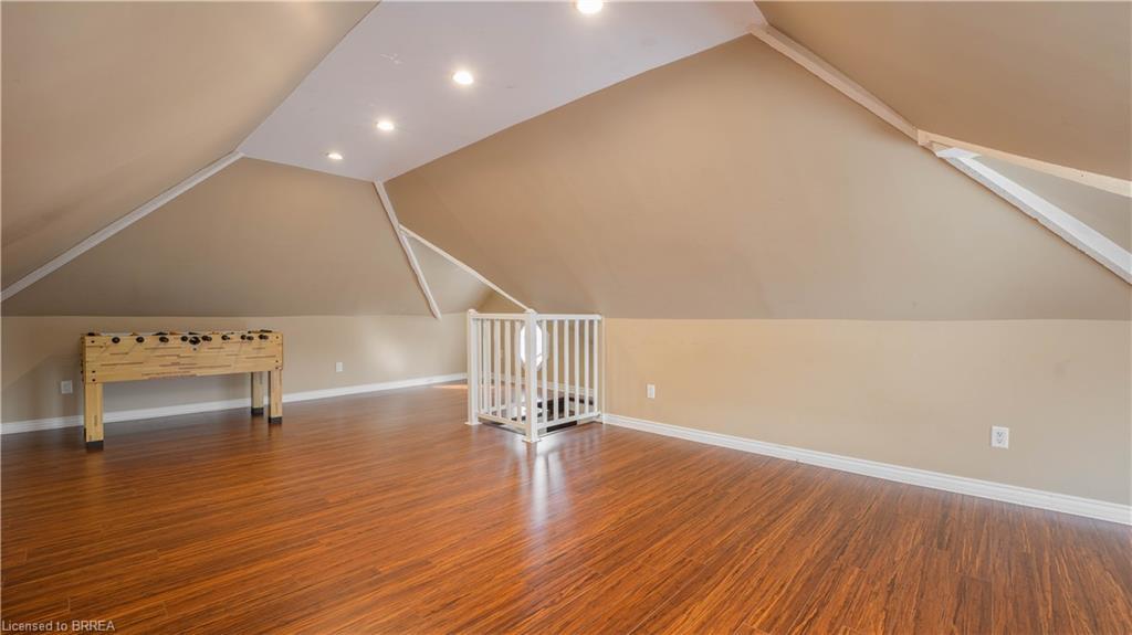 Upper-48 Sheridan Street, Brantford, ON - Indoor Photo Showing Other Room