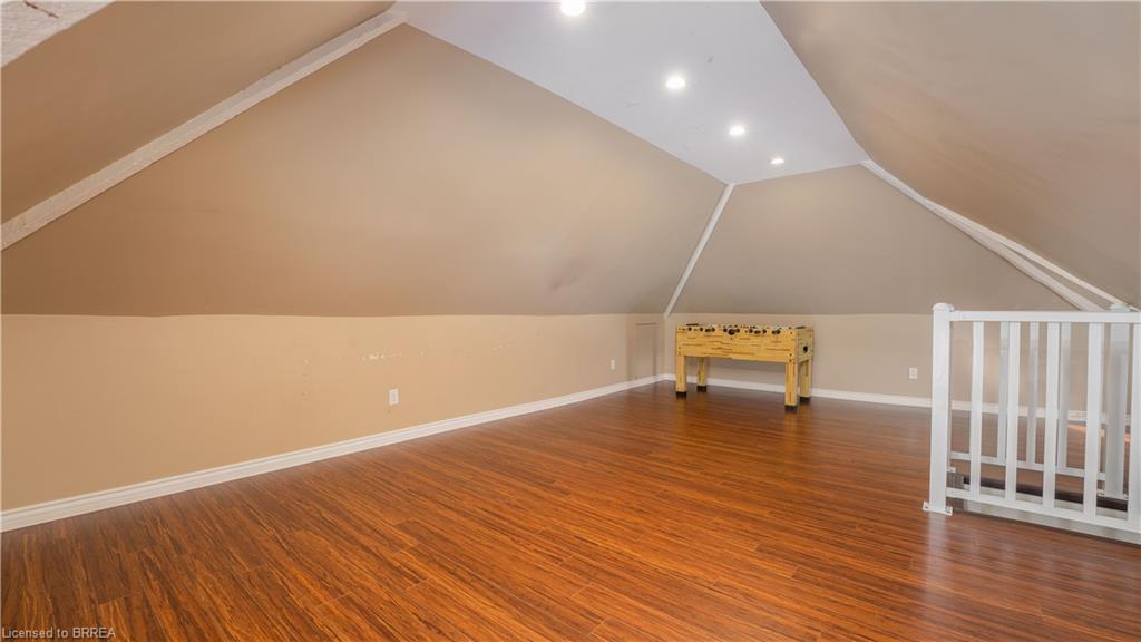 Upper-48 Sheridan Street, Brantford, ON - Indoor Photo Showing Other Room