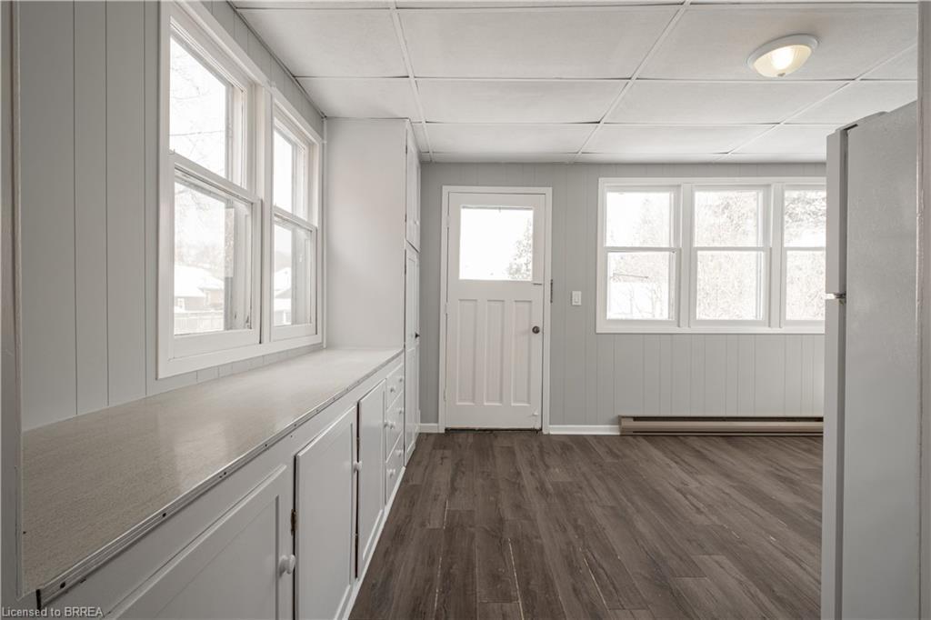 24 Campbell Street, Brantford, ON - Indoor Photo Showing Other Room