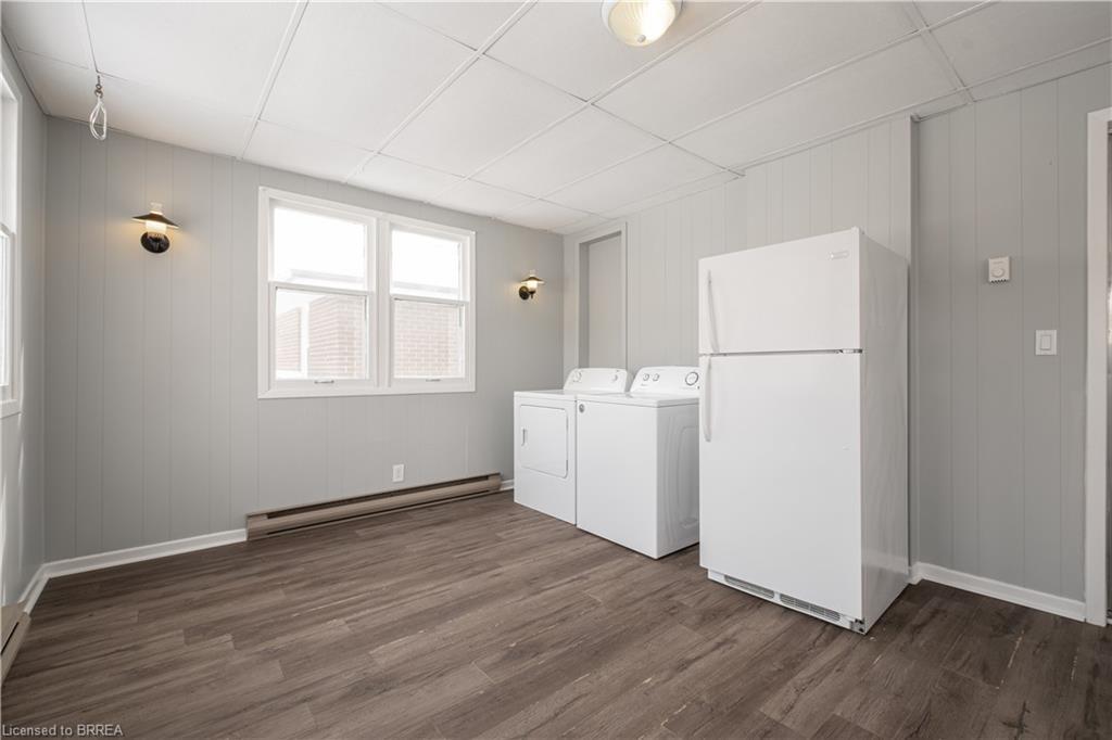 24 Campbell Street, Brantford, ON - Indoor Photo Showing Laundry Room