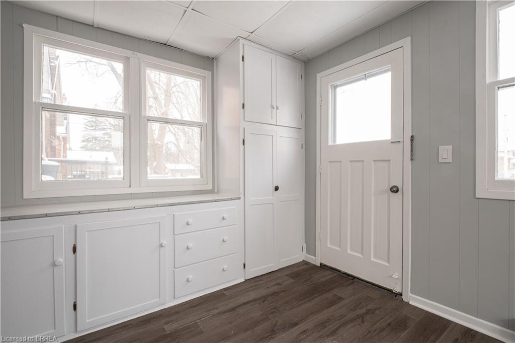 24 Campbell Street, Brantford, ON - Indoor Photo Showing Other Room