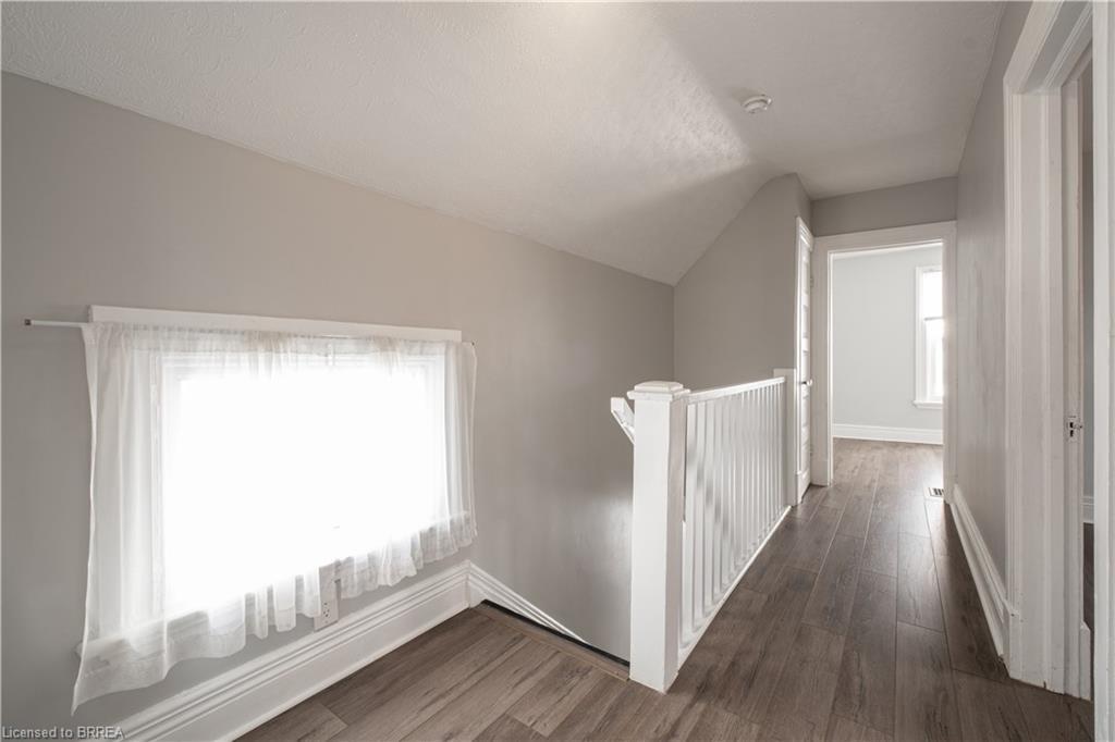 24 Campbell Street, Brantford, ON - Indoor Photo Showing Other Room