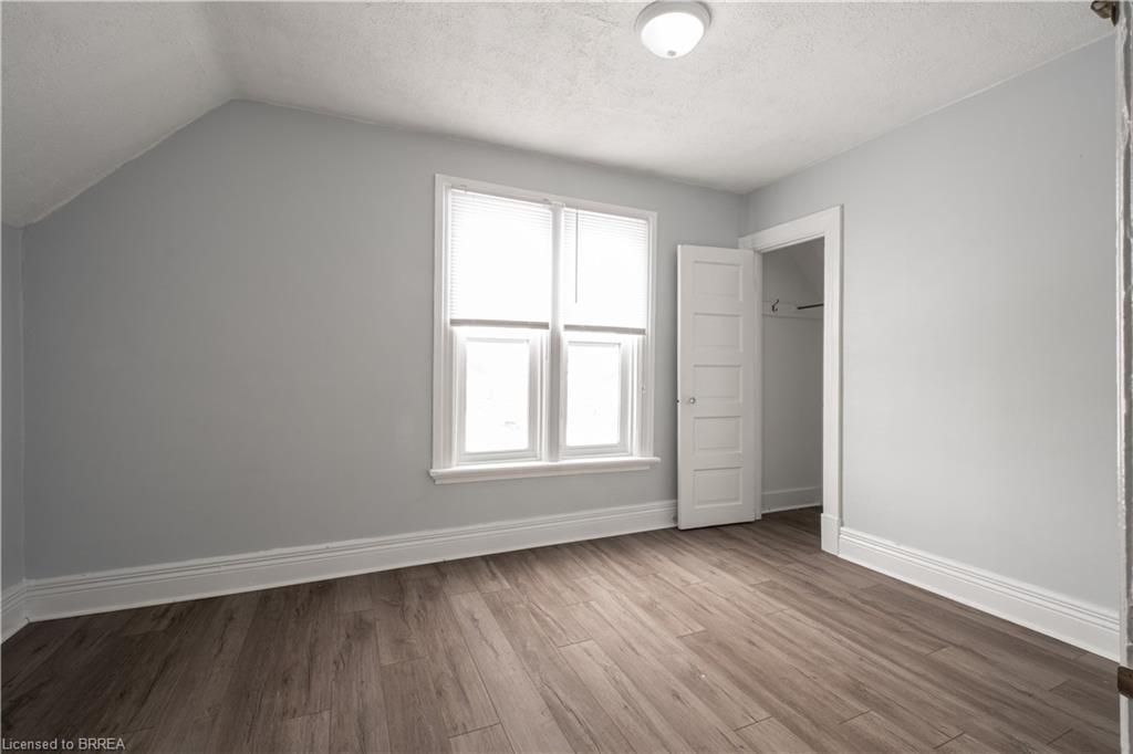 24 Campbell Street, Brantford, ON - Indoor Photo Showing Other Room