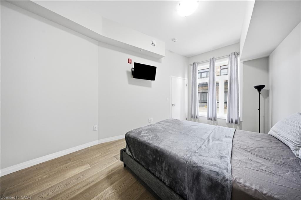 102A-85 Morrell Street, Brantford, ON - Indoor Photo Showing Bedroom