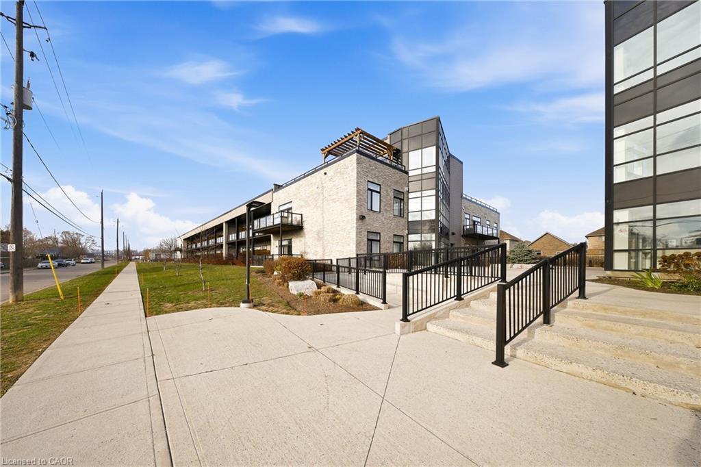 102A-85 Morrell Street, Brantford, ON - Outdoor