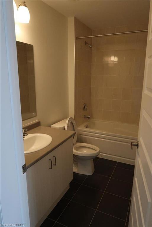 329-1105 Leger Way, Milton, ON - Indoor Photo Showing Bathroom
