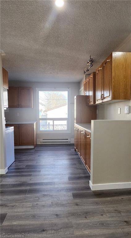 25 Sheldon Street, Brantford, ON - Indoor