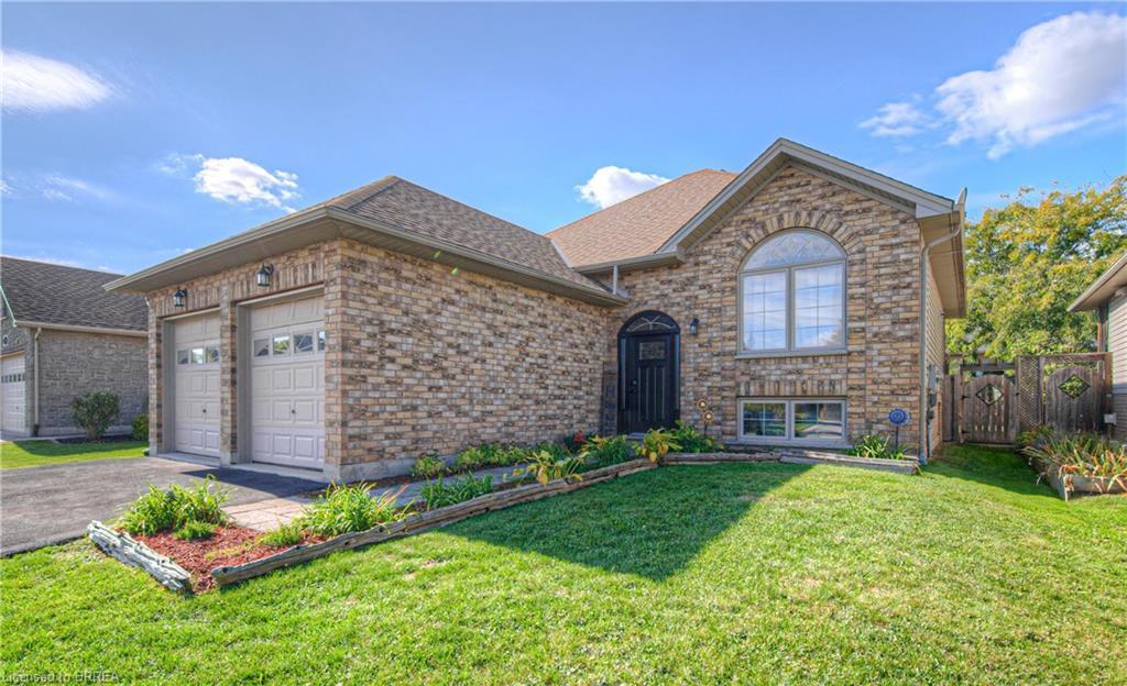 14 Laycock Street, Brantford, ON - Outdoor