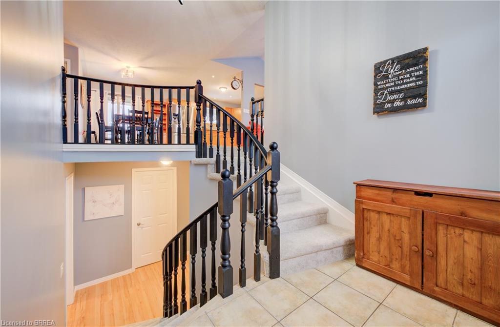 14 Laycock Street, Brantford, ON - Indoor Photo Showing Other Room