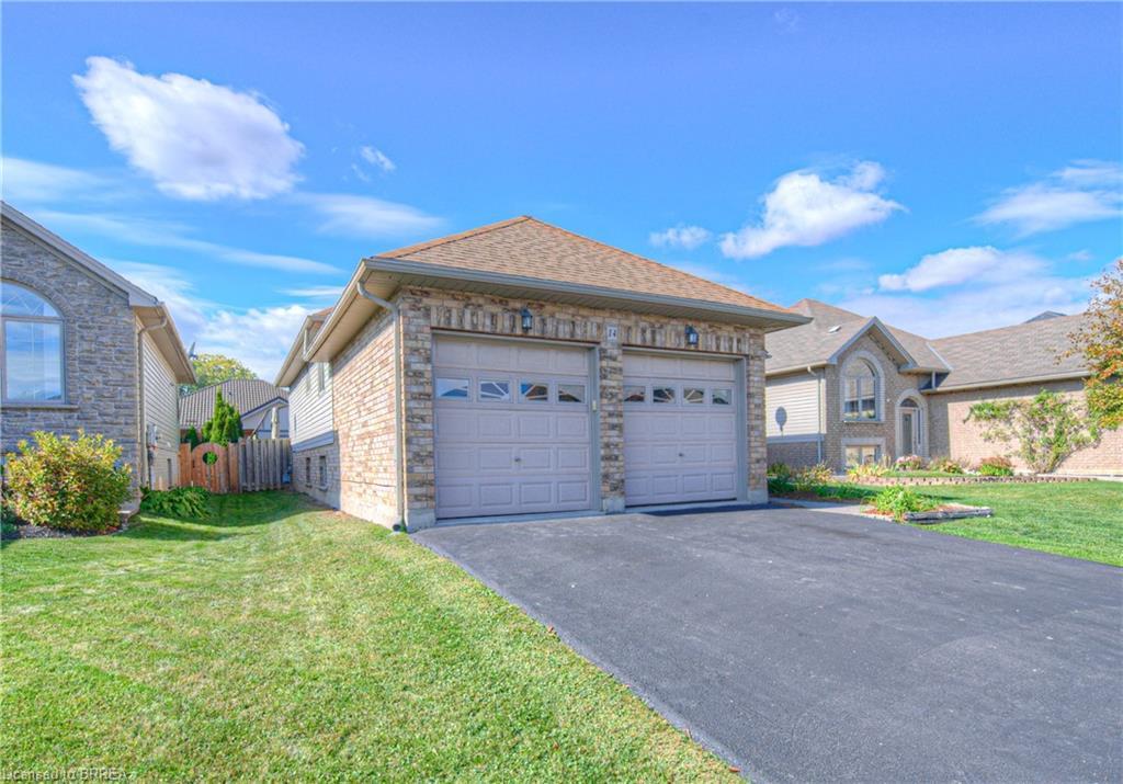 14 Laycock Street, Brantford, ON - Outdoor