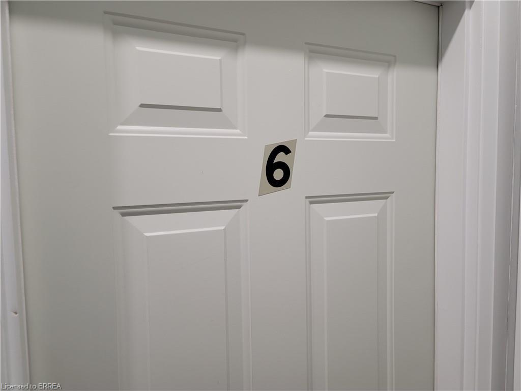 6-427 Colborne Street, Brantford, ON - Indoor Photo Showing Other Room