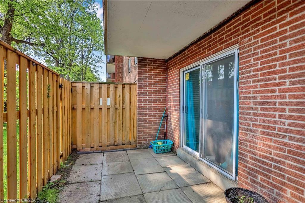 104-793 Colborne Street E, Brantford, ON - Outdoor With Exterior