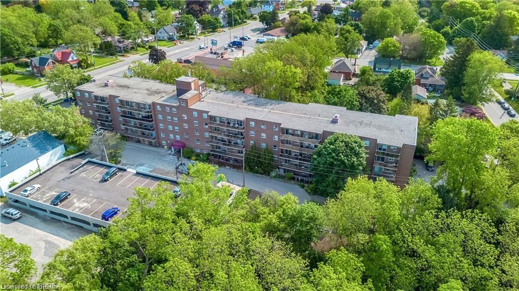 104-793 Colborne Street E, Brantford, ON - Outdoor With View