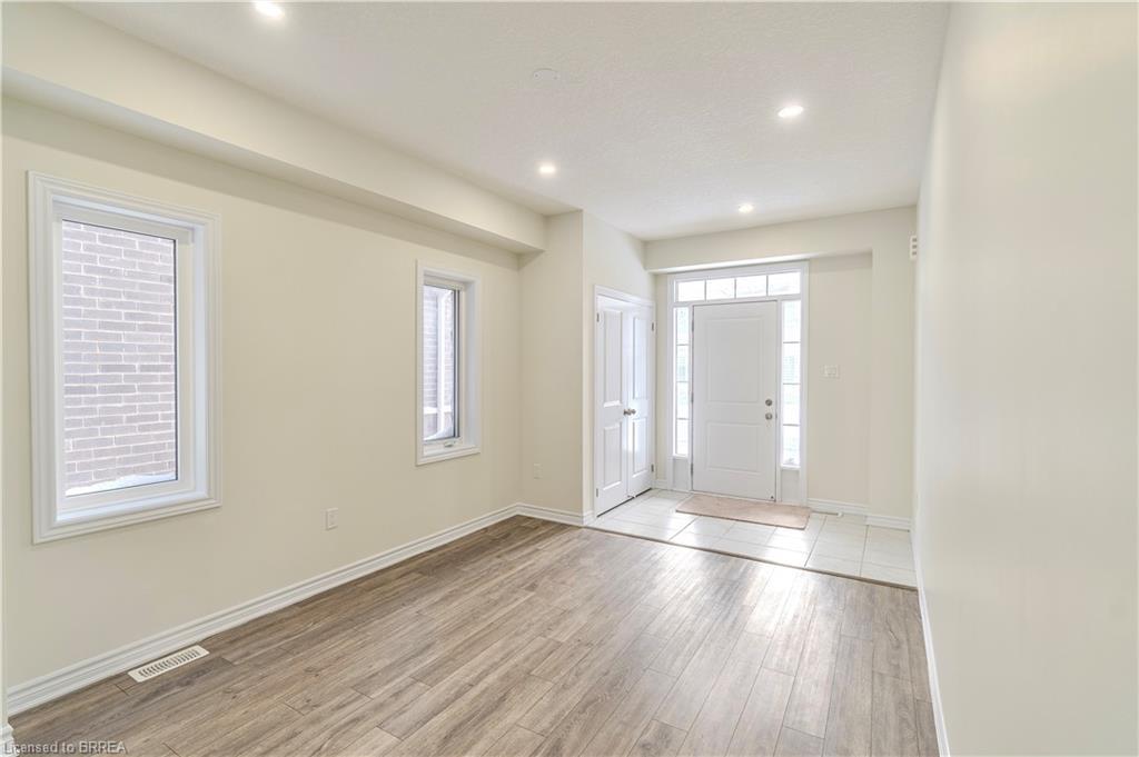 38 Hutchison Road, Guelph, ON - Indoor Photo Showing Other Room