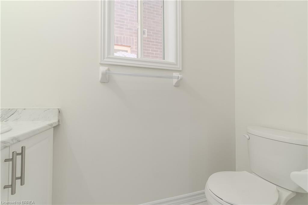 38 Hutchison Road, Guelph, ON - Indoor Photo Showing Bathroom