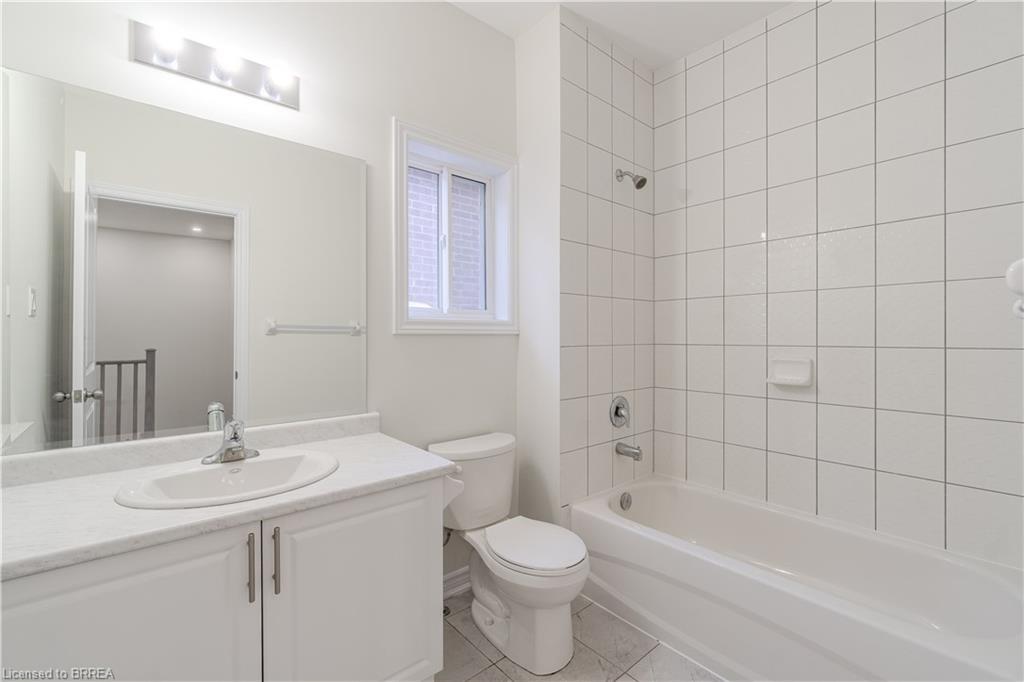 38 Hutchison Road, Guelph, ON - Indoor Photo Showing Bathroom