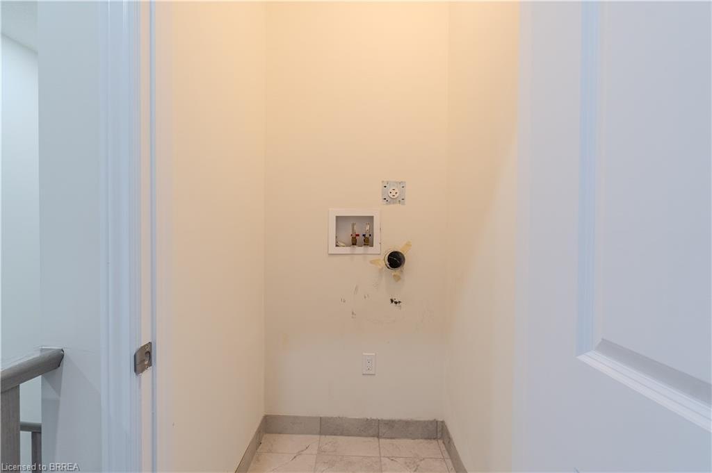 38 Hutchison Road, Guelph, ON - Indoor Photo Showing Other Room