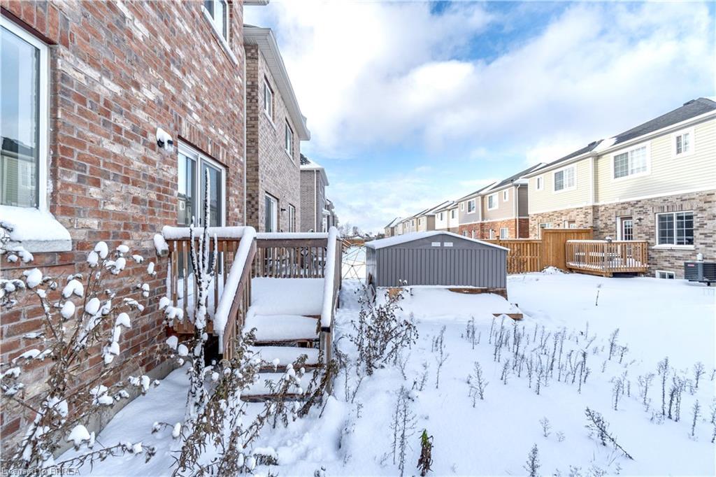 38 Hutchison Road, Guelph, ON - Outdoor