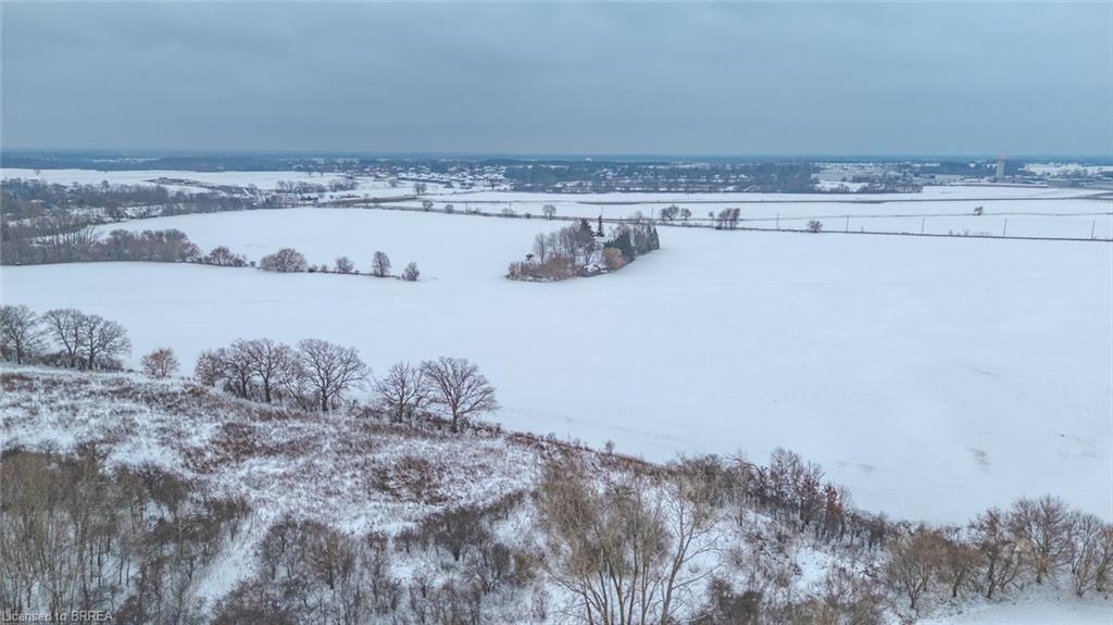 135 Robinson Road, Brantford, ON