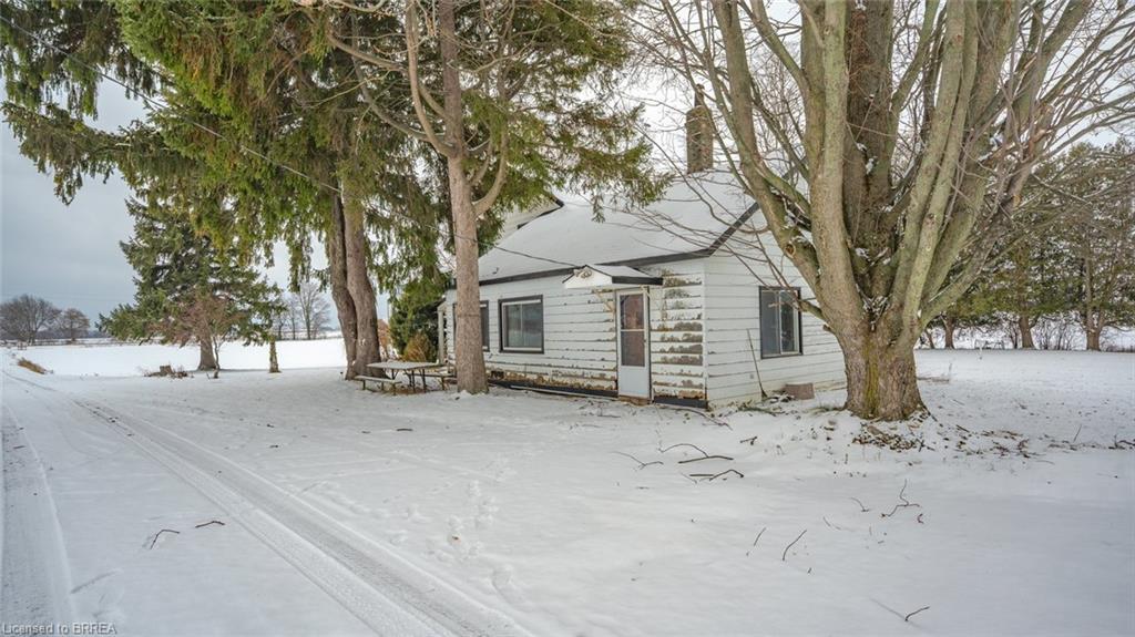 135 Robinson Road, Brantford, ON