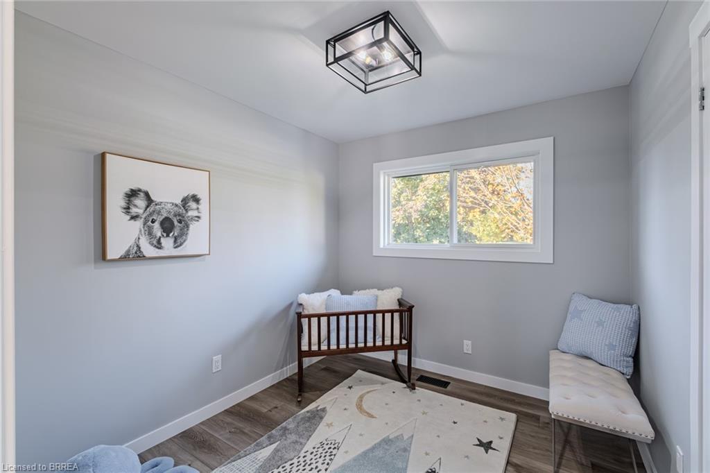 14 Montour Place, Brantford, ON - Indoor