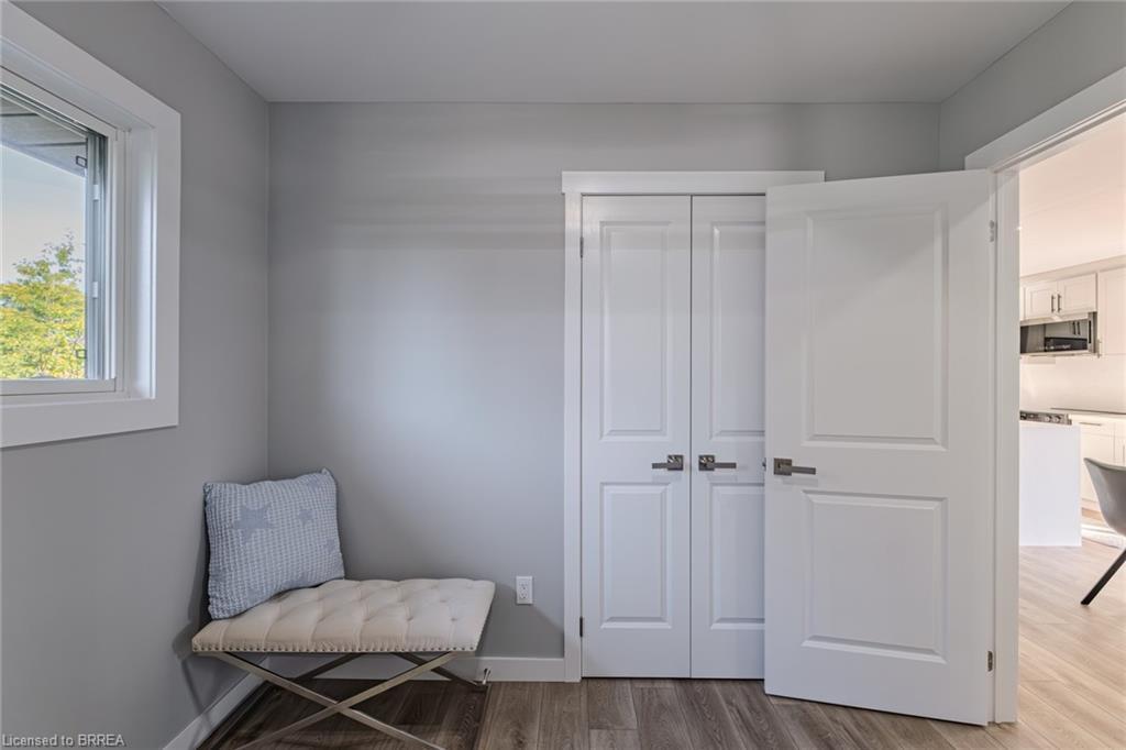 14 Montour Place, Brantford, ON - Indoor