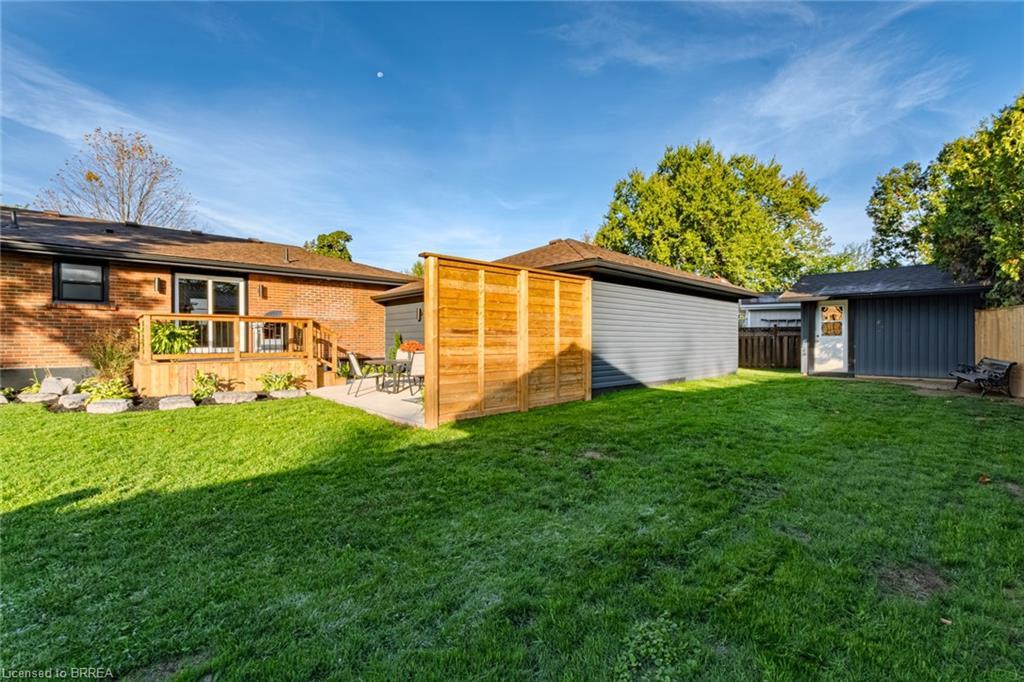 14 Montour Place, Brantford, ON - Outdoor