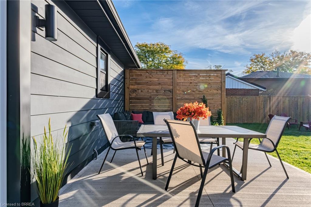 14 Montour Place, Brantford, ON - Outdoor With Deck Patio Veranda With Exterior