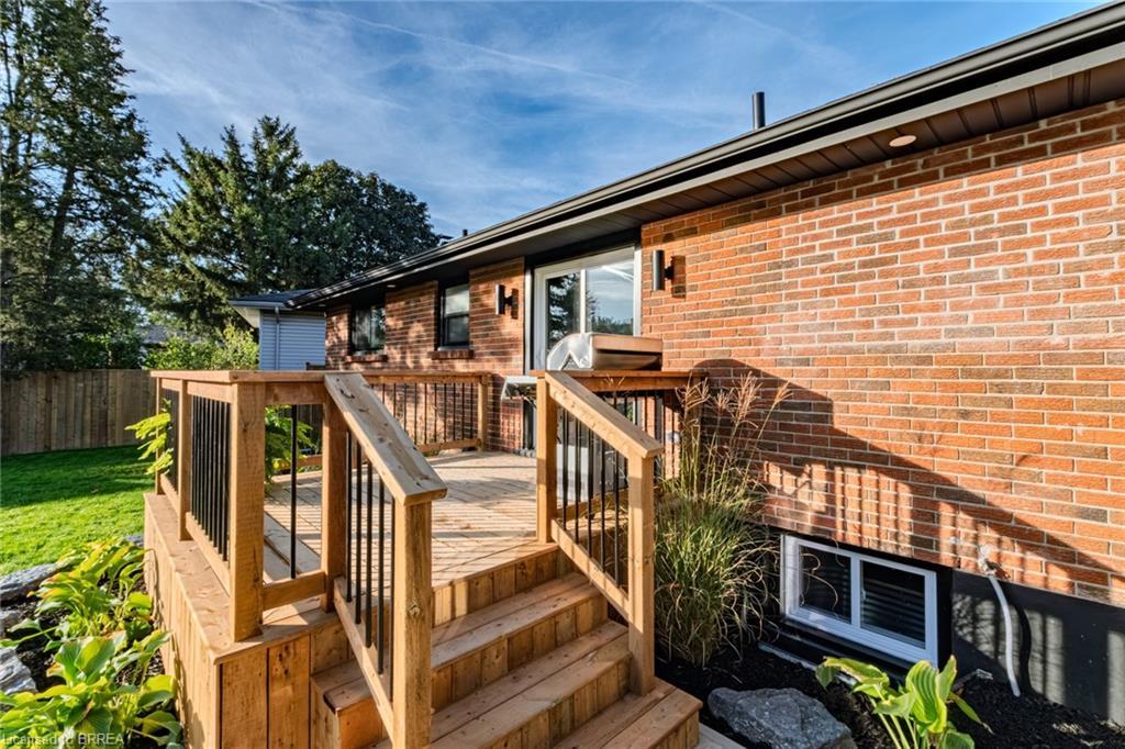 14 Montour Place, Brantford, ON - Outdoor With Deck Patio Veranda With Exterior
