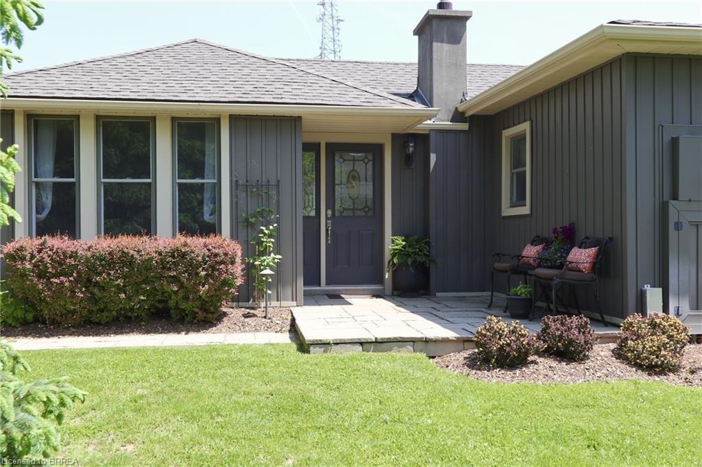 2532 Governors Road, Lynden, ON - Outdoor