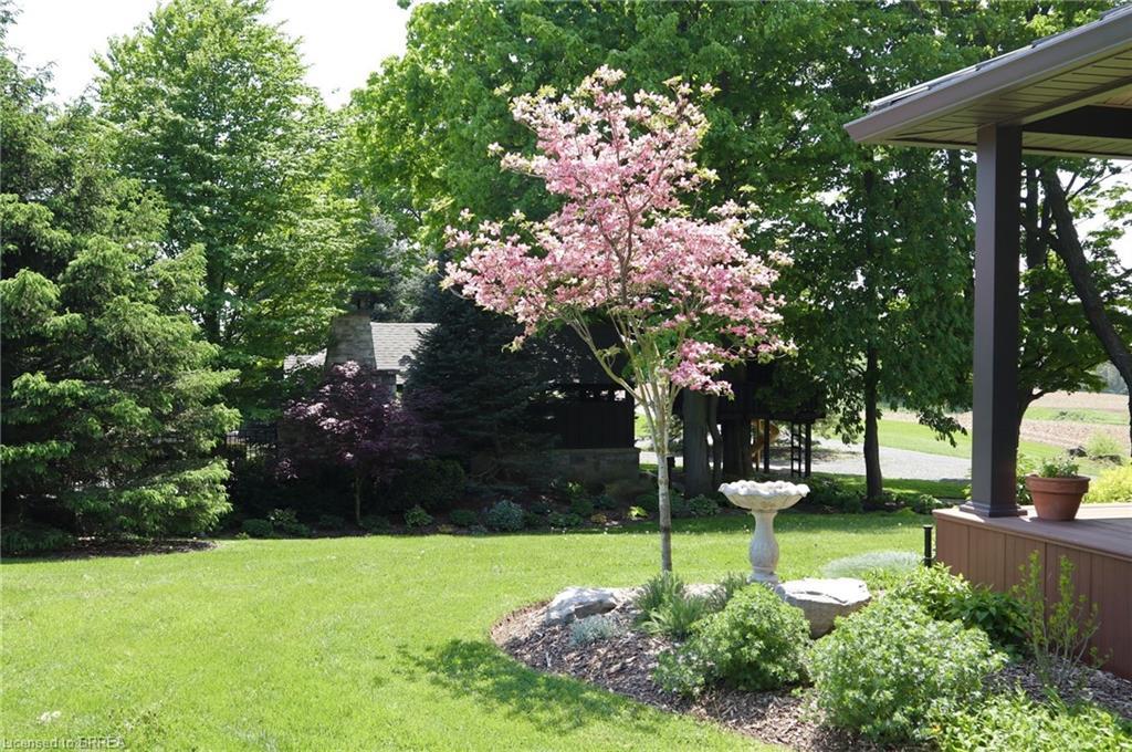 2532 Governors Road, Lynden, ON - Outdoor