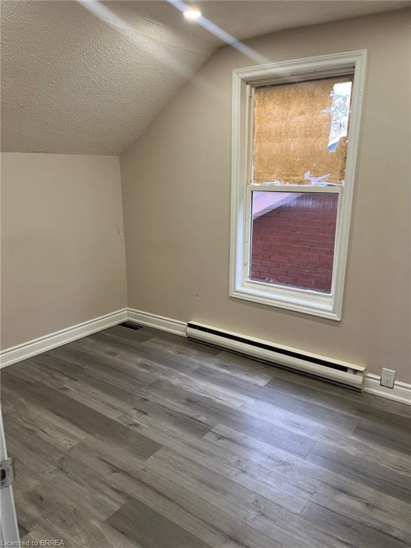 2-153 Albion Street, Brantford, ON - Indoor Photo Showing Other Room