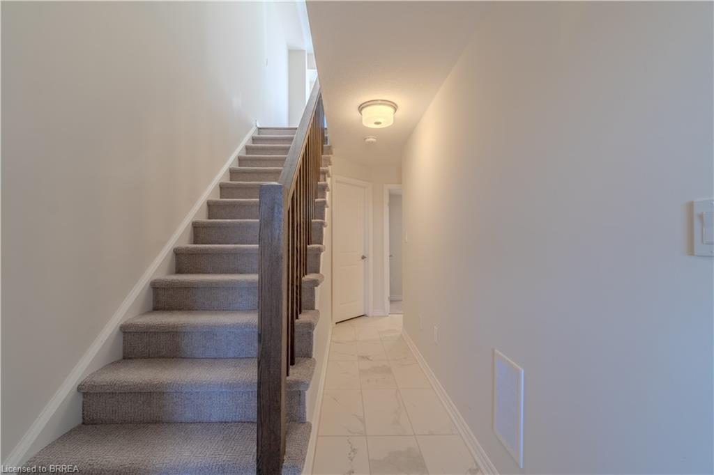 81-620 Colborne Street W, Brantford, ON - Indoor Photo Showing Other Room