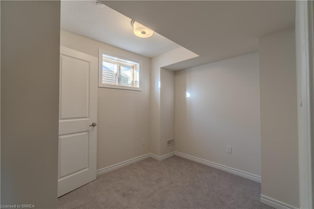 81-620 Colborne Street W, Brantford, ON - Indoor Photo Showing Other Room