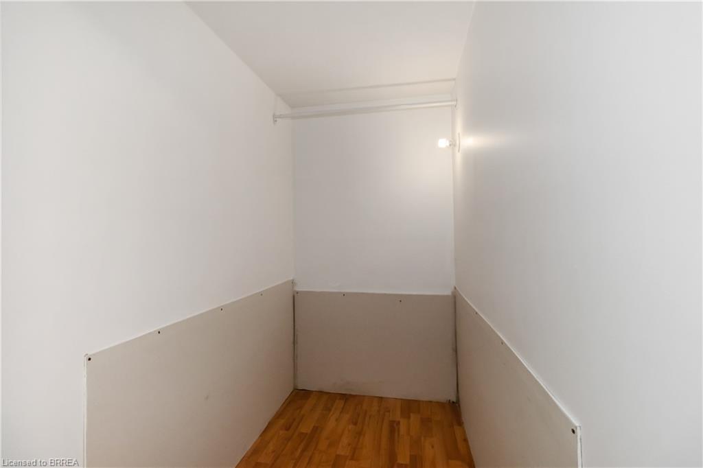 10 Albemarle Street, Brantford, ON - Indoor Photo Showing Other Room