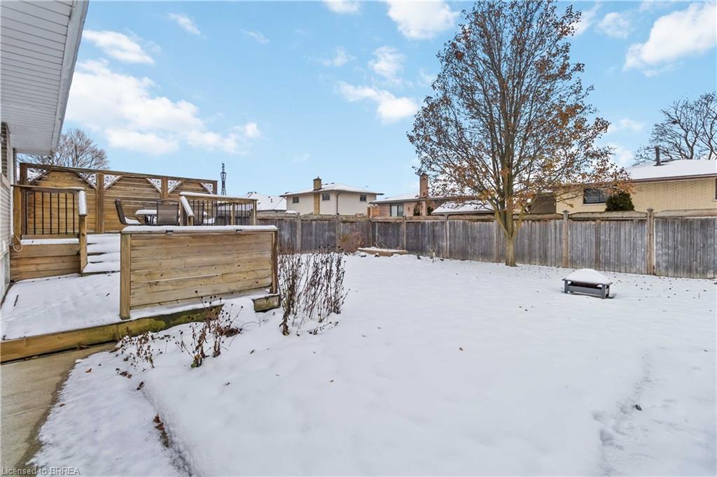 10 Albemarle Street, Brantford, ON - Outdoor