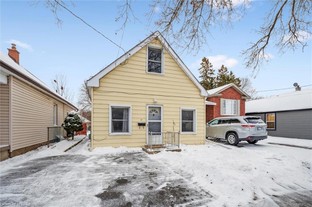 11 Hill Avenue, Brantford, ON - Outdoor