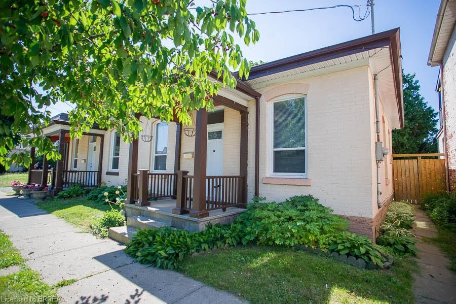 167 Nelson Street, Brantford, ON - Outdoor