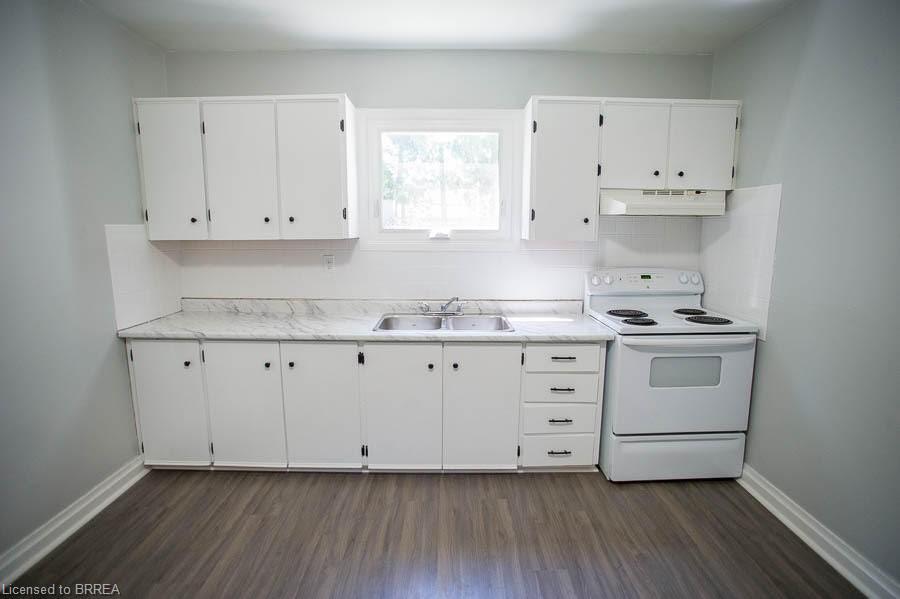 167 Nelson Street, Brantford, ON - Indoor Photo Showing Kitchen