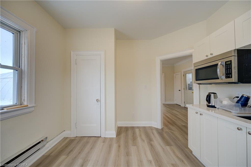 13-100 Frid Street, Hamilton, ON