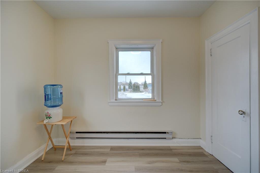 13-100 Frid Street, Hamilton, ON