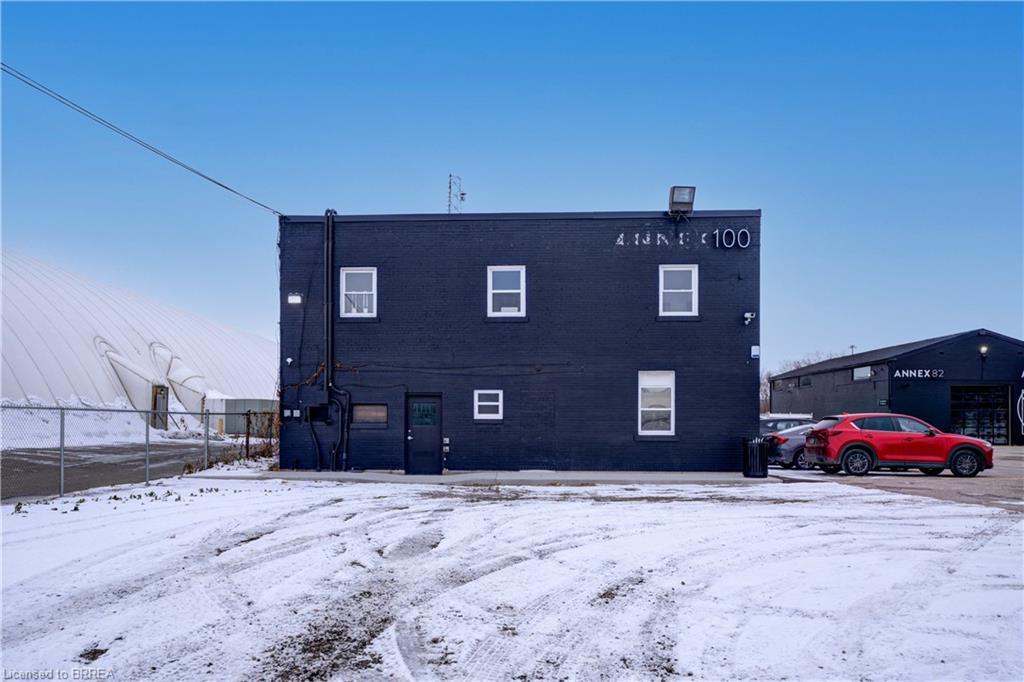 13-100 Frid Street, Hamilton, ON
