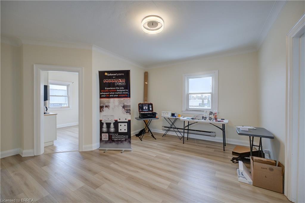 13-100 Frid Street, Hamilton, ON